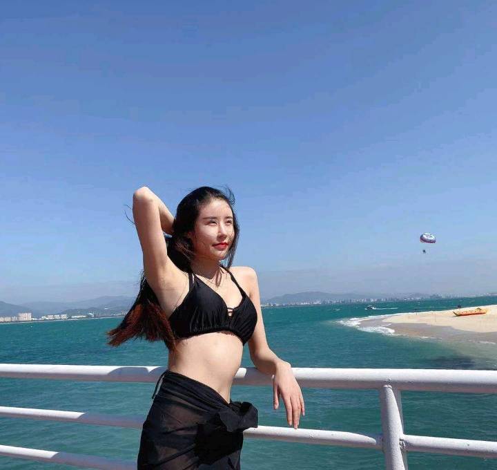 皮条客 妹子b紧水多